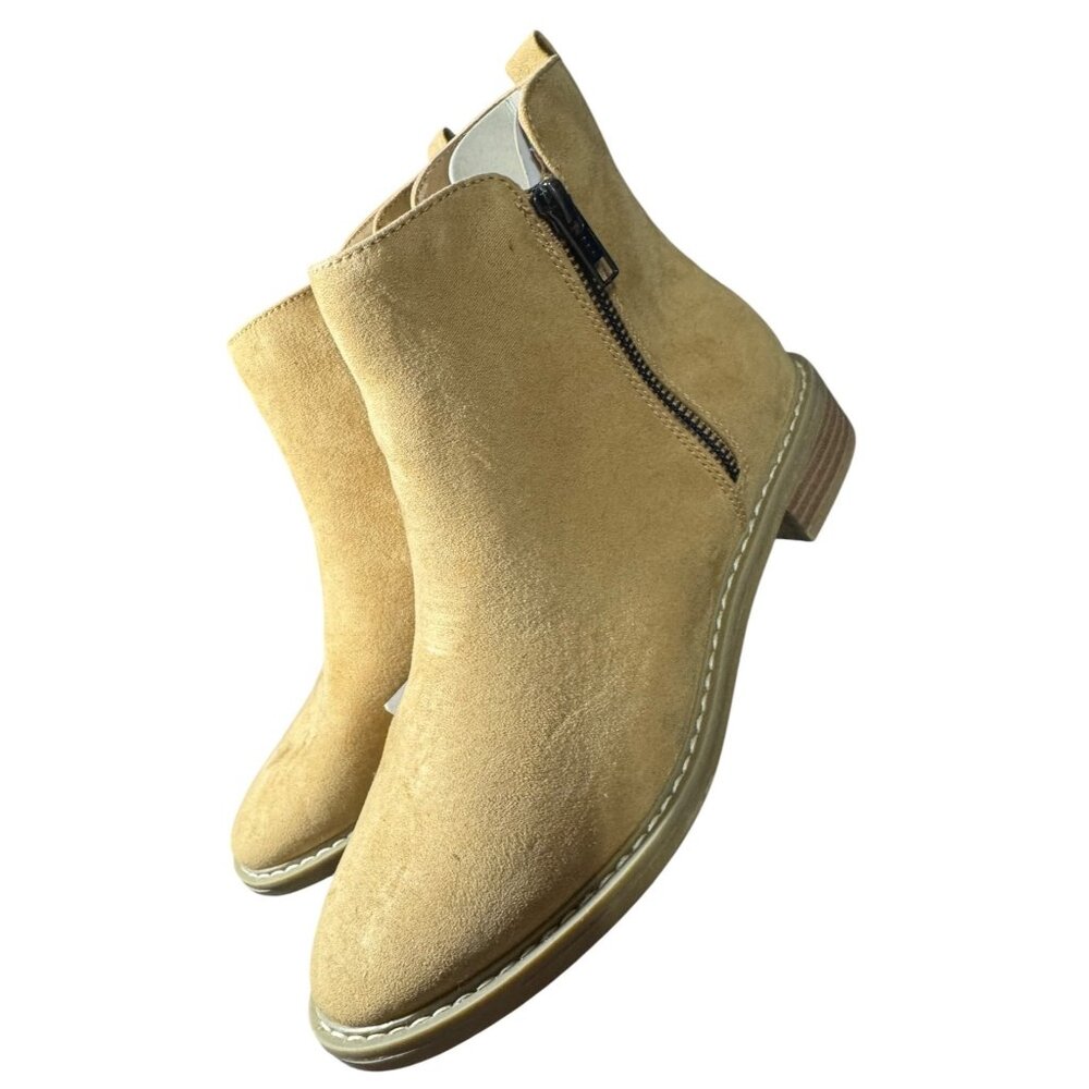 Universal Thread Tan Ankle Boots With Side Zipper And Memory Foam Insole  Size 7